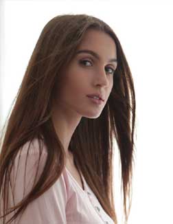 hena 22 year female call girls in Dadar