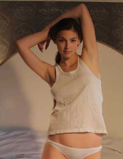 ravina 22 year female call girls in Dadar